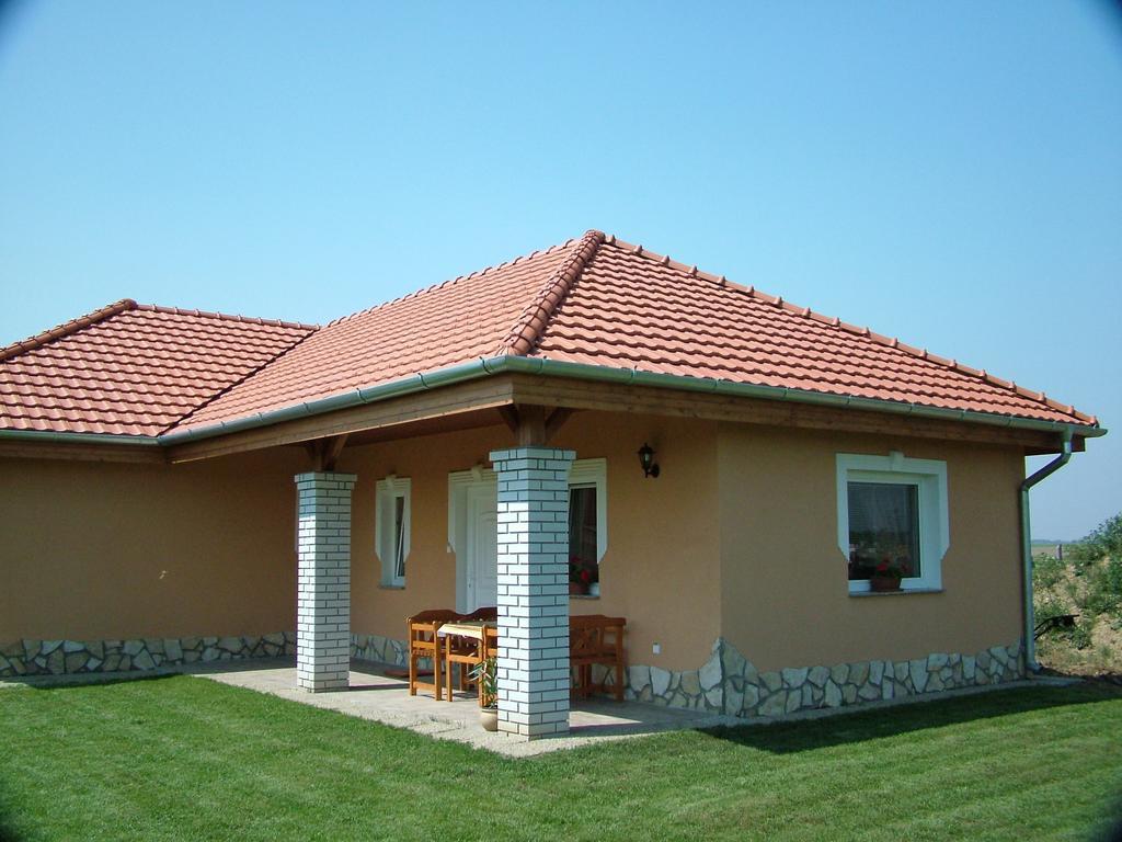 Horvathapartman Buk Room photo